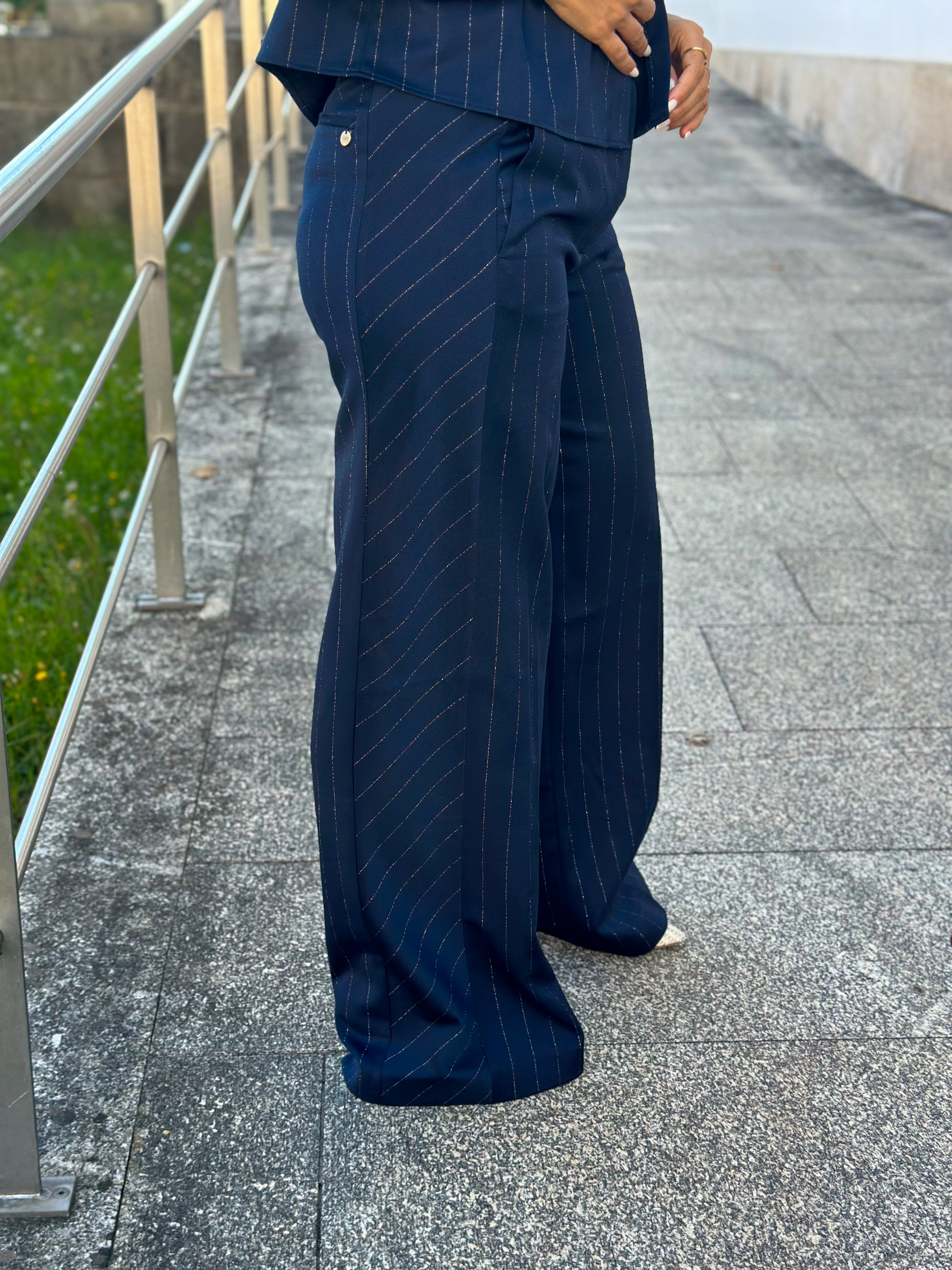Calça risca prata