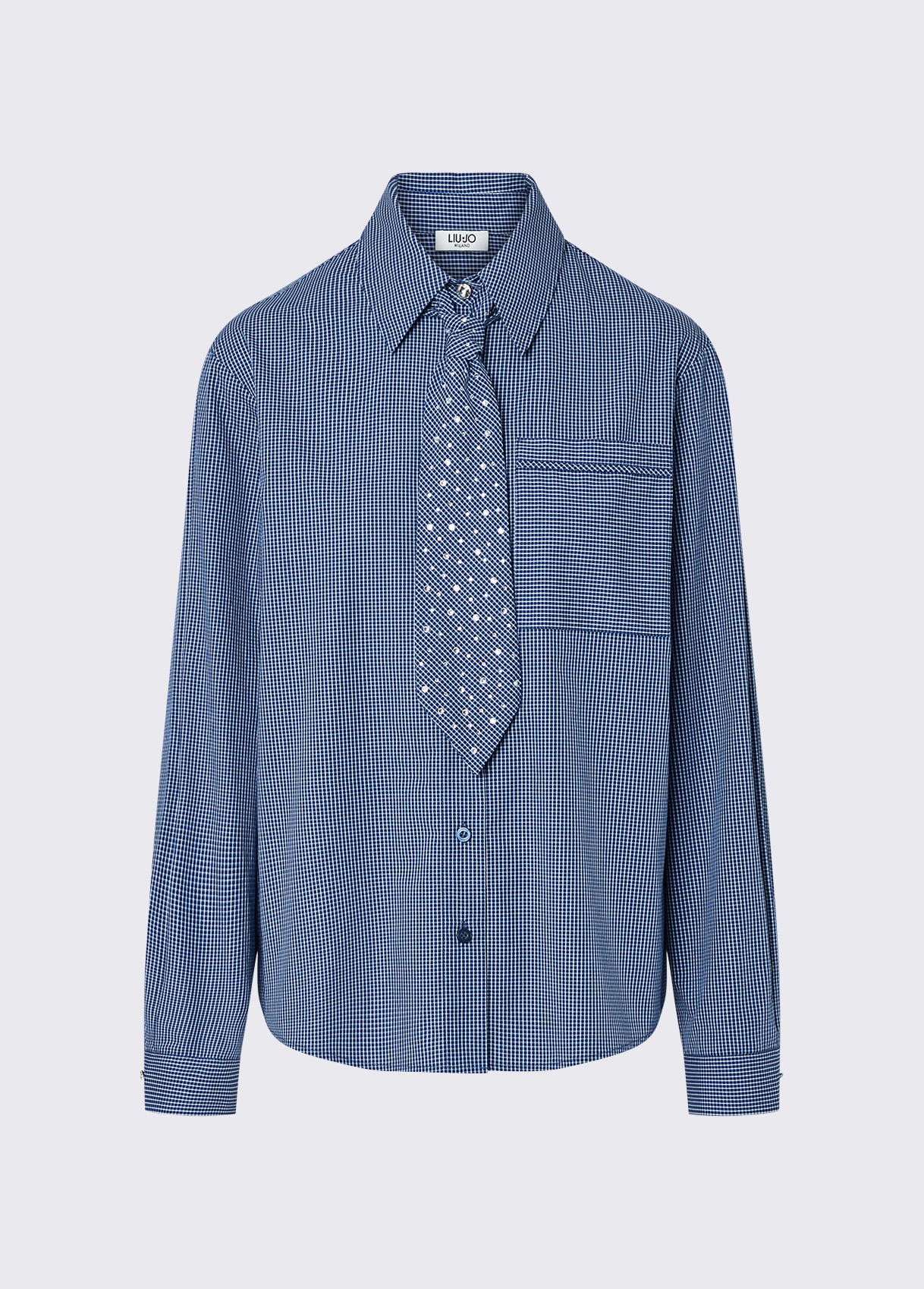 Camisa efeito gravata