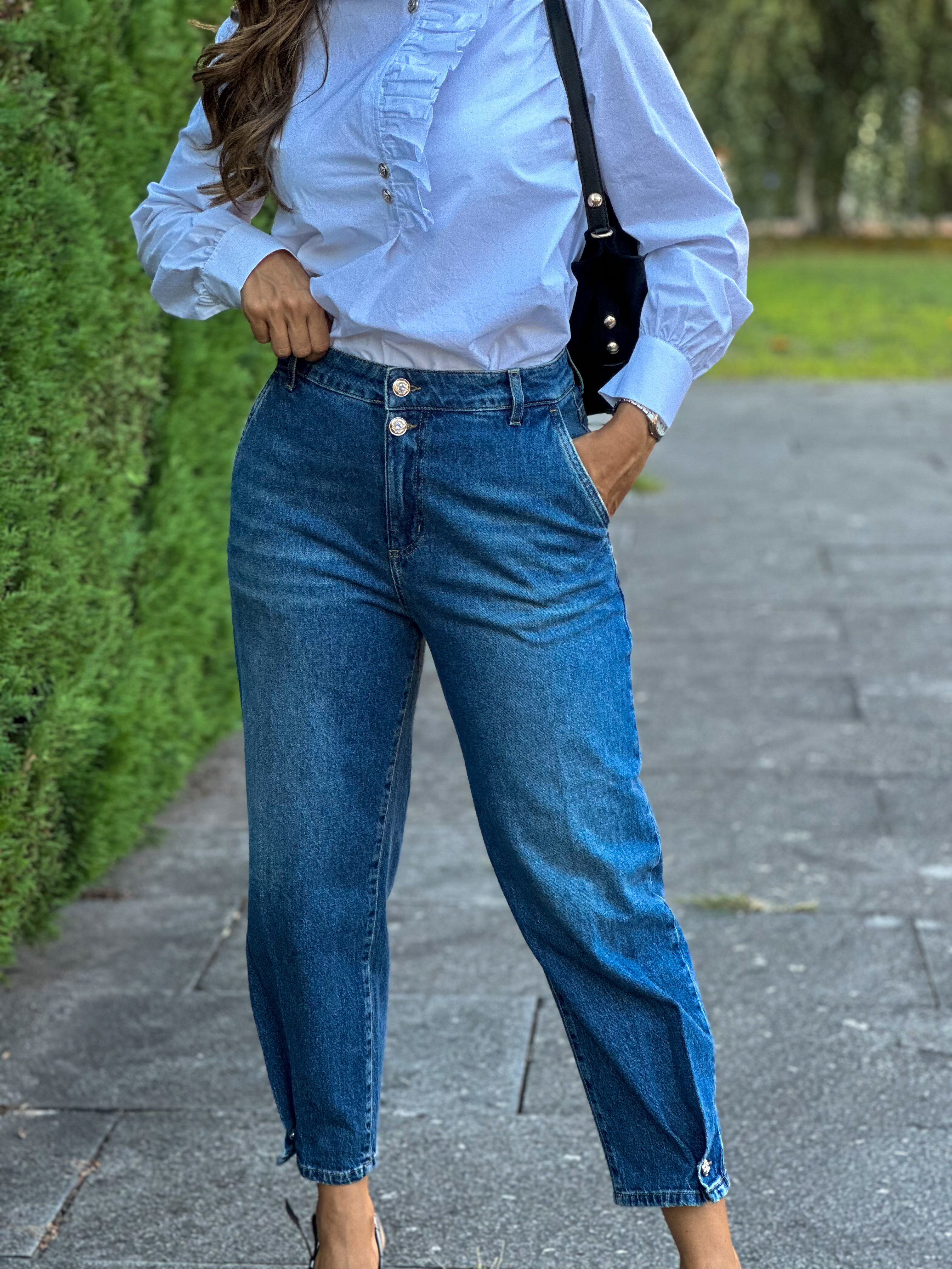 Calça com botão