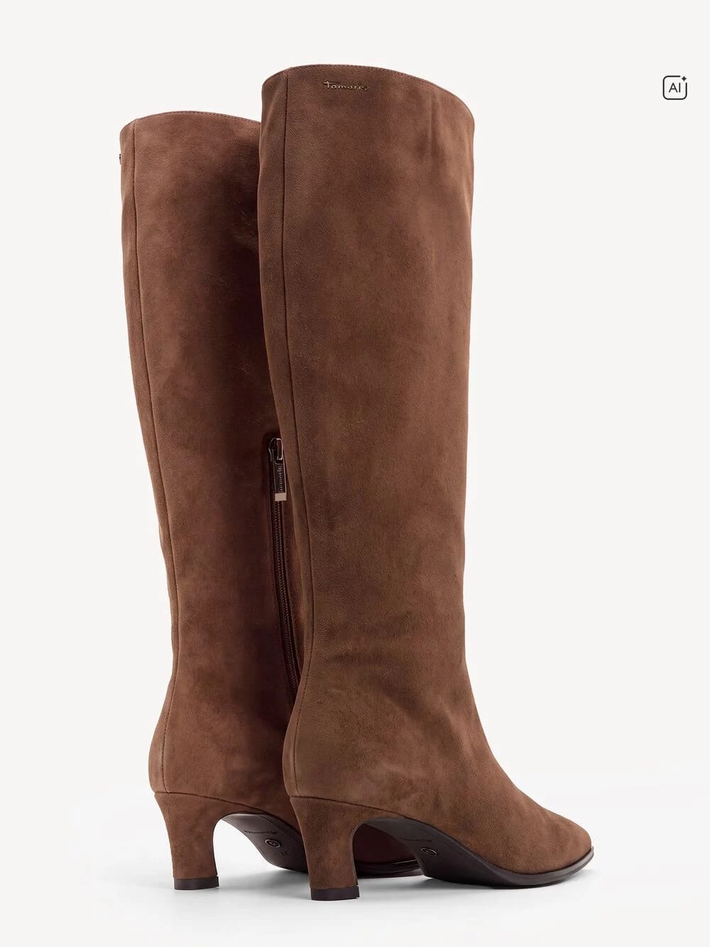 Botas camurça cano alto