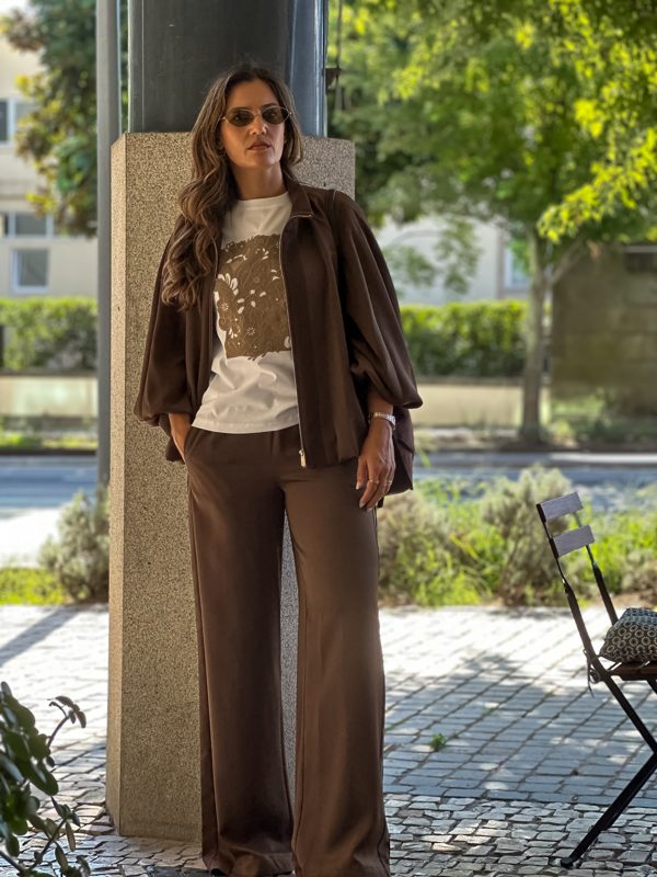 T-Shirt com bordado